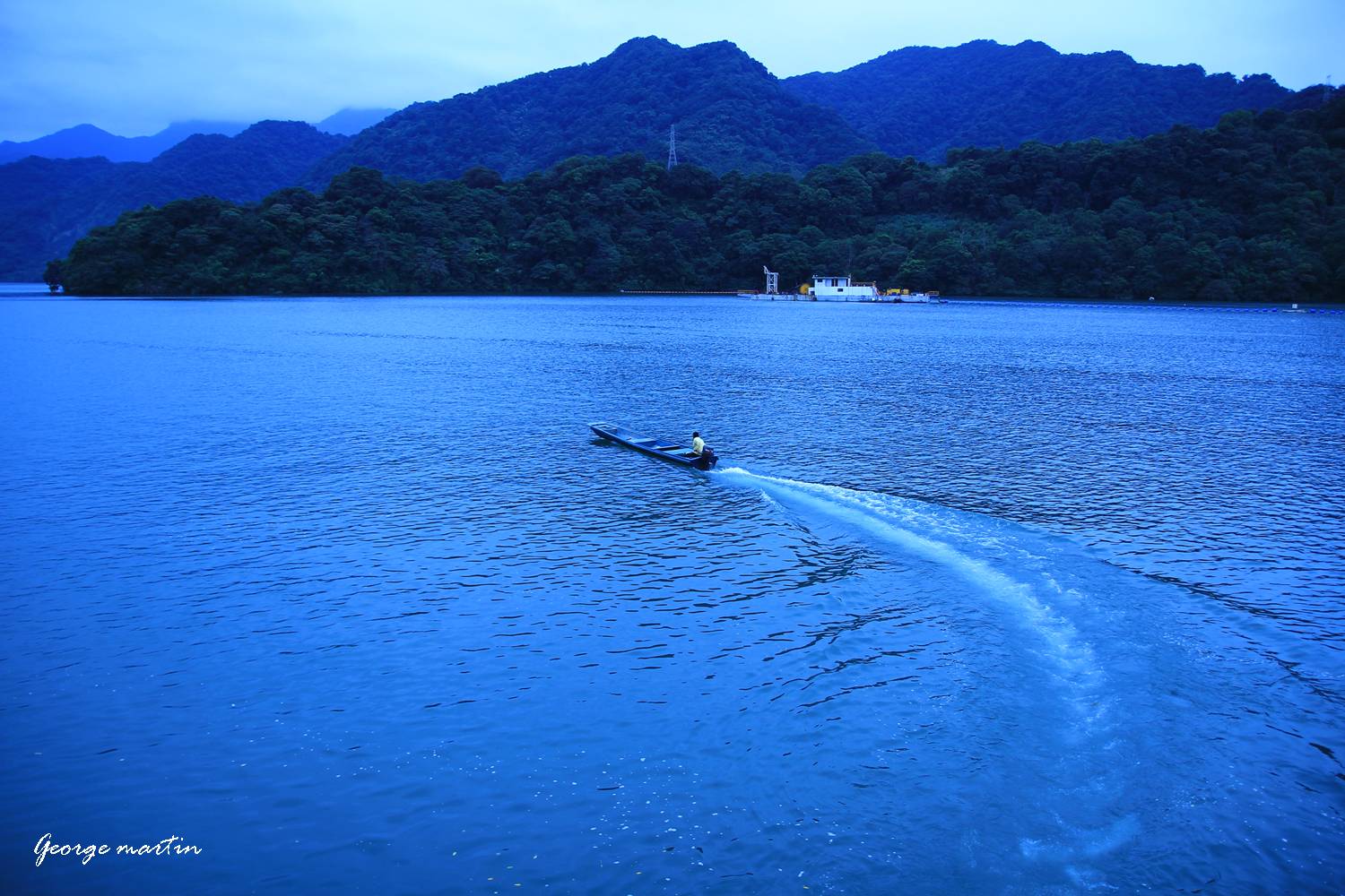 http://i.dcview.tw/gallery/201210/8002723b8fc1bb0419d967f7f4058b44.jpg