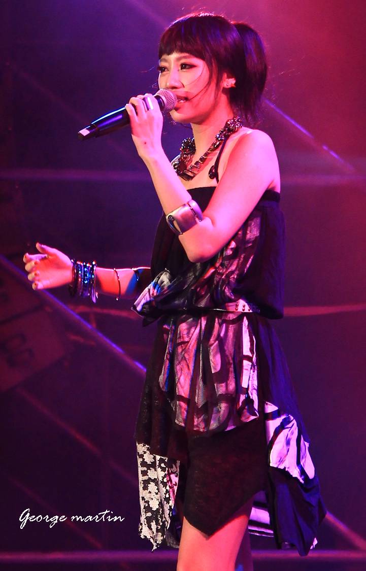 http://i.dcview.tw/gallery/201210/881fd68f384ef1414956e81506bad601.jpg
