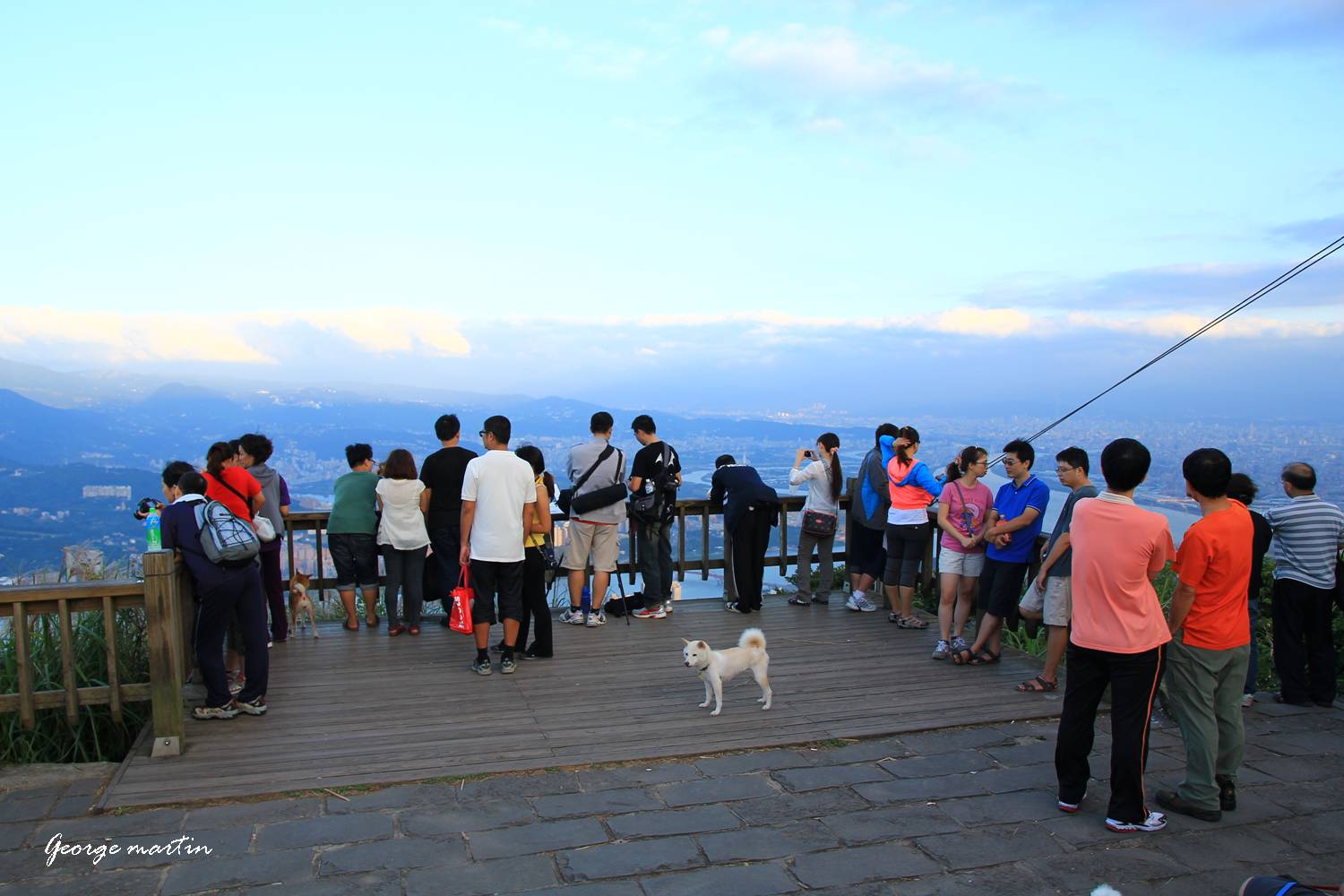 http://i.dcview.tw/gallery/201210/9809f6cdb782007ede29001c591fbde3.jpg