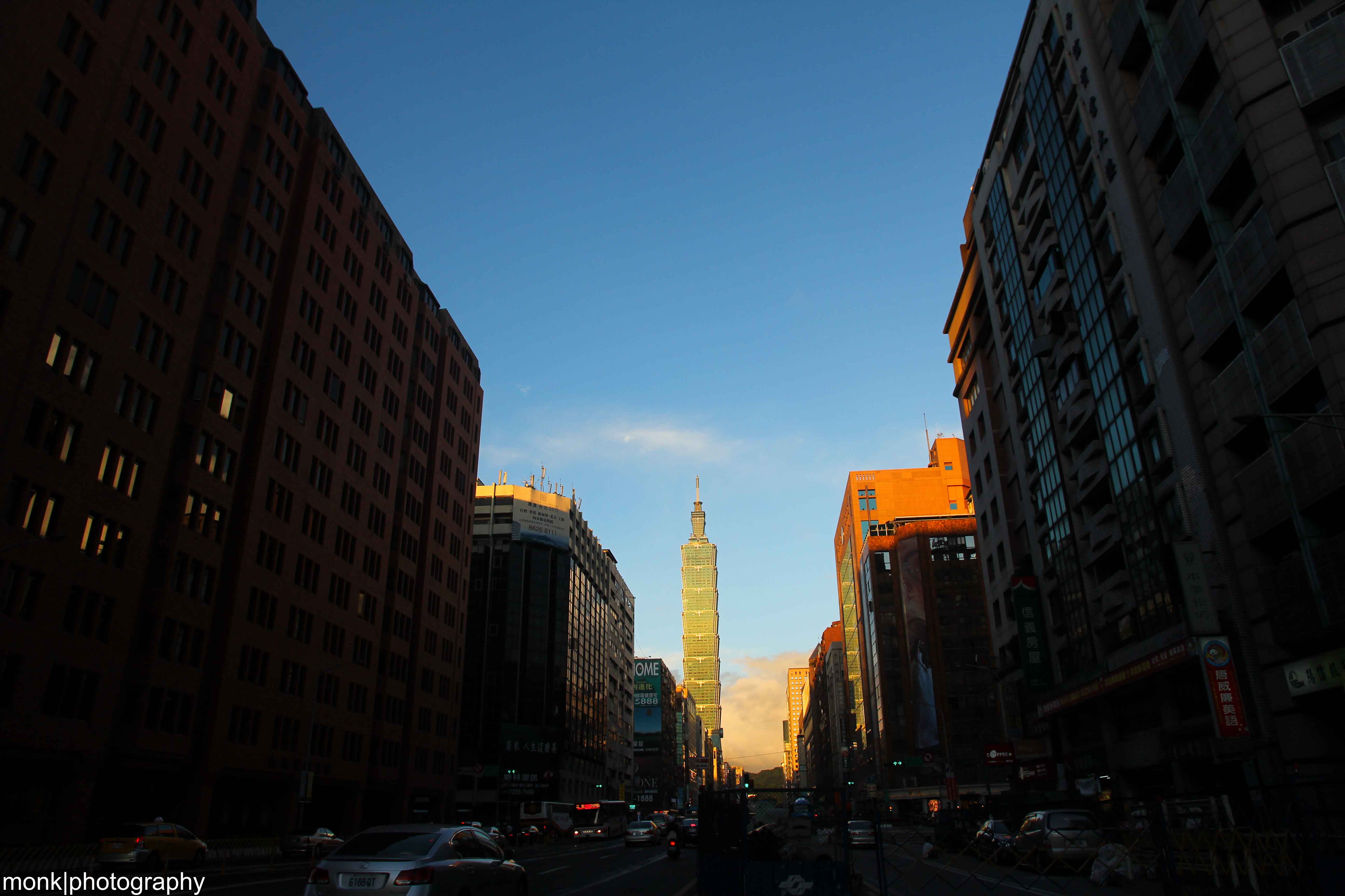 http://i.dcview.tw/gallery/201210/ab5830b7eaf51b275a8f1004e6275760.jpg