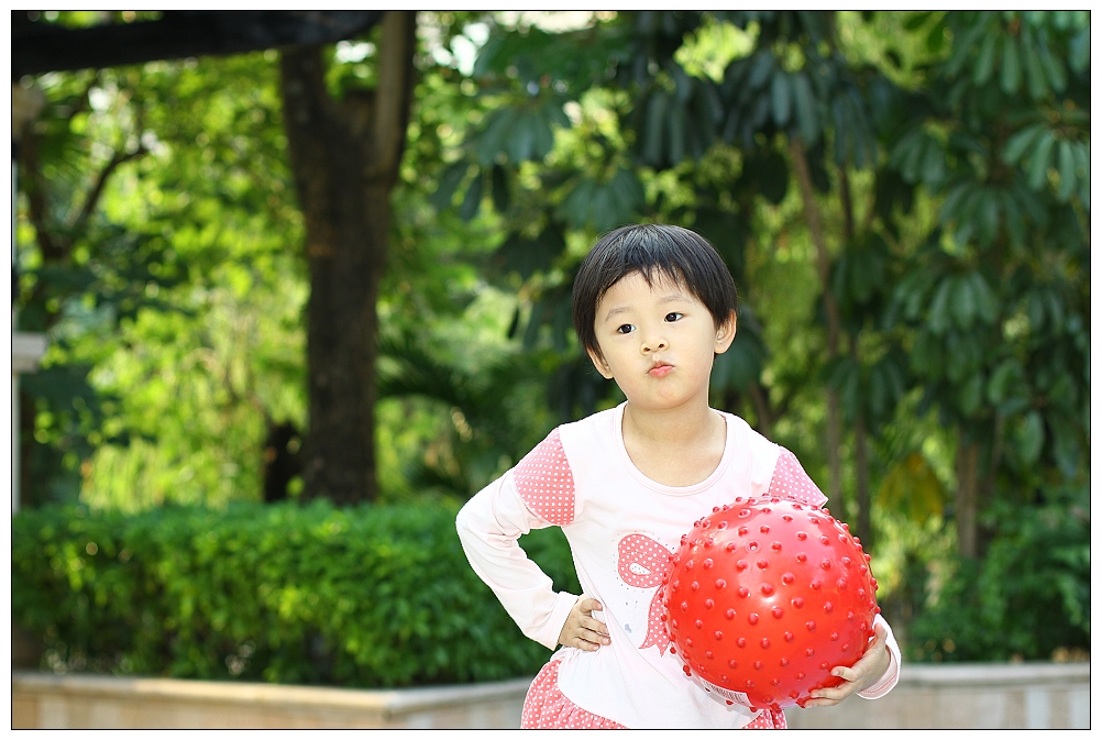 http://i.dcview.tw/gallery/201210/b4c82fbfdb1f9ed575750fb38ca432f3.jpg