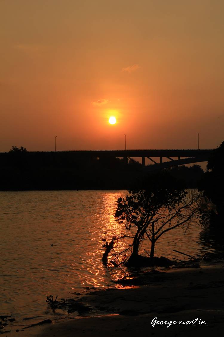 http://i.dcview.tw/gallery/201210/bef4e29981b678c63b4771aa05d900d2.jpg