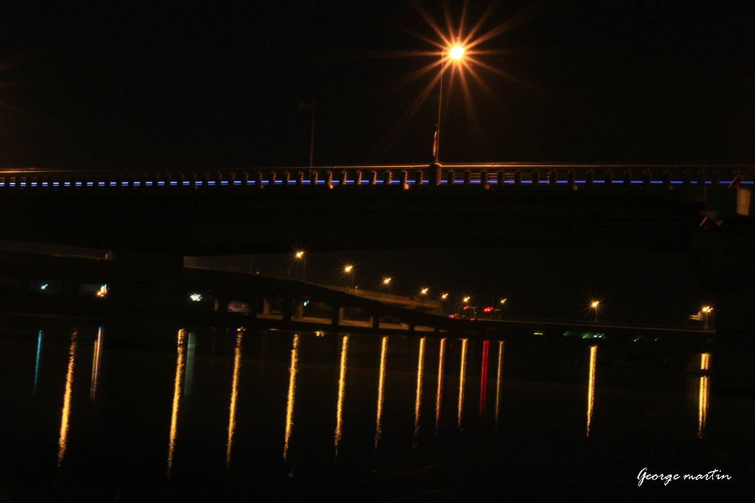 http://i.dcview.tw/gallery/201210/c912ccd70625820a9be2ba467b83131b.jpg