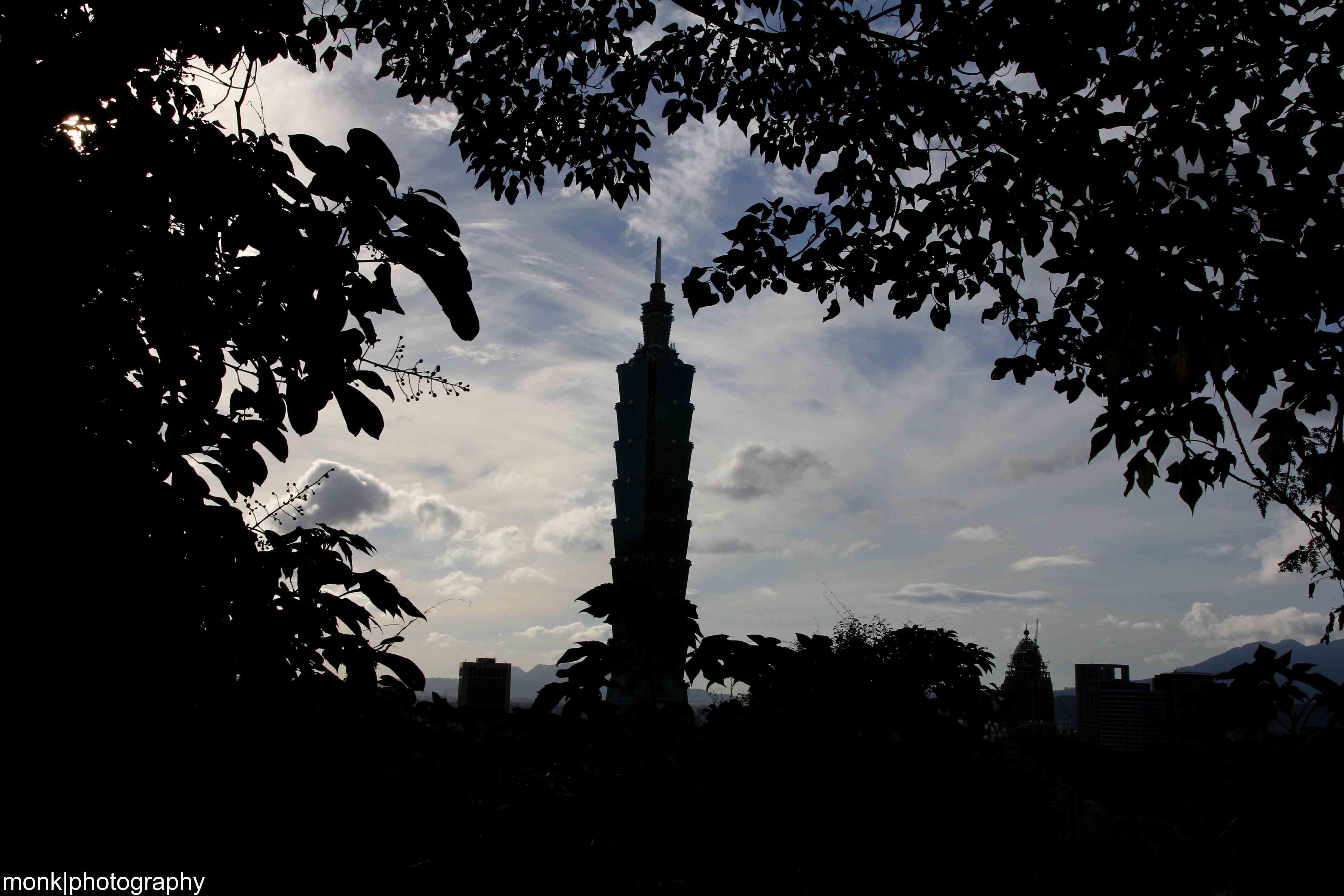 http://i.dcview.tw/gallery/201210/ca8e146e8504794e375113b31701743d.jpg