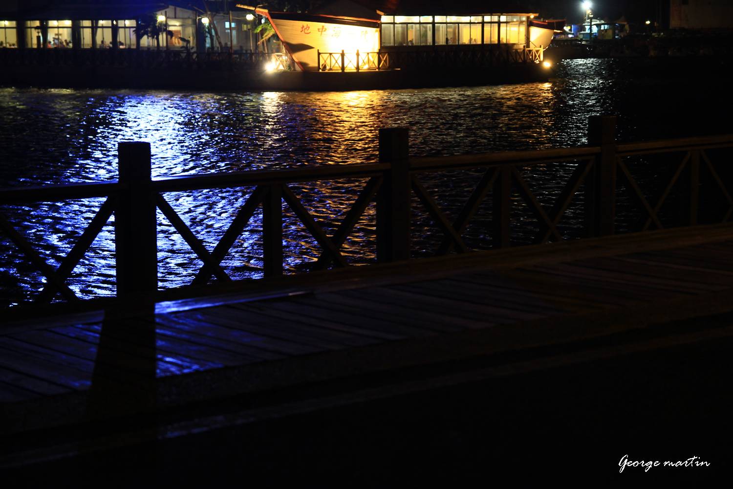 http://i.dcview.tw/gallery/201210/d4594c8f173d752aa798fd1d731f251e.jpg