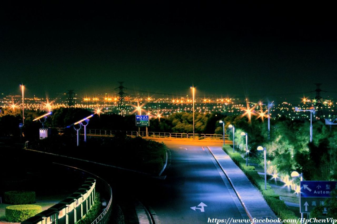 http://i.dcview.tw/gallery/201210/e508f68c73f40ce21db403cea9ffcd82.jpg