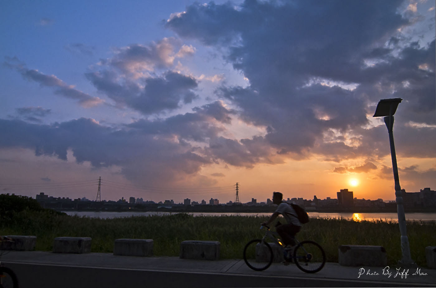 http://i.dcview.tw/gallery/201210/e7eb3d9eadab5d2e9c07c9aed2f60597.jpg