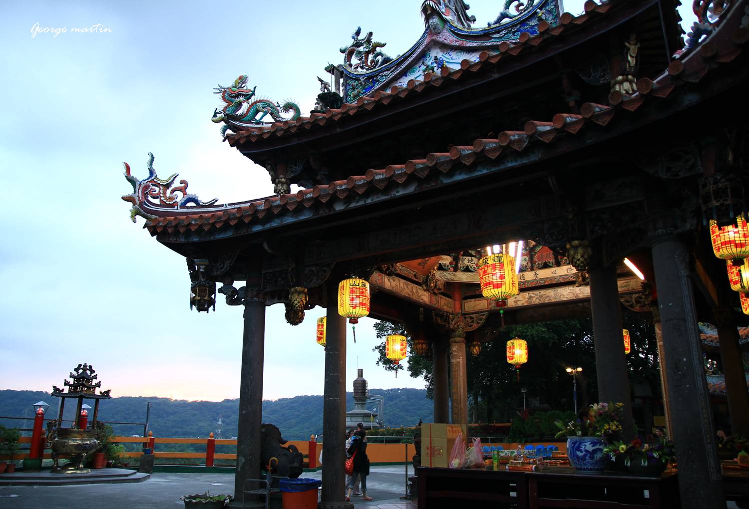 http://i.dcview.tw/gallery/201210/ea3605f371c1c7ac594650b86f0acc8c.jpg