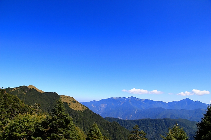 http://i.dcview.tw/gallery/201210/ed4493acd7929507743a0948f810d636.jpg
