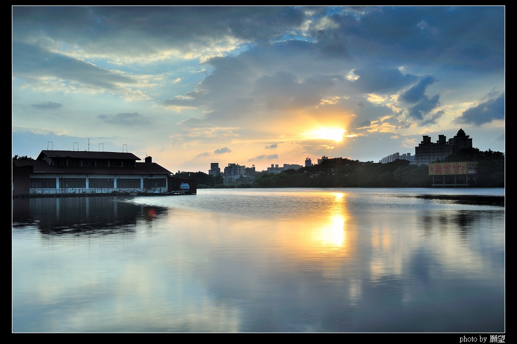 http://i.dcview.tw/gallery/201210/eeb5f5b073bac8b1146a61f26c9ae51a.jpg