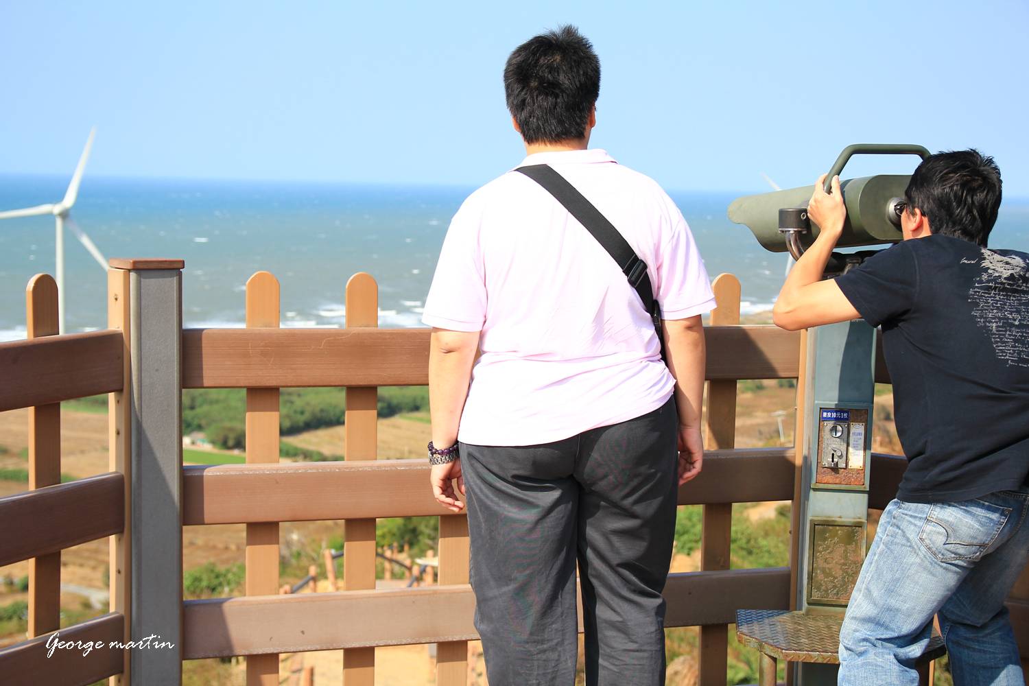 http://i.dcview.tw/gallery/201210/ef0c21b535d57bff06f71761a0966654.jpg