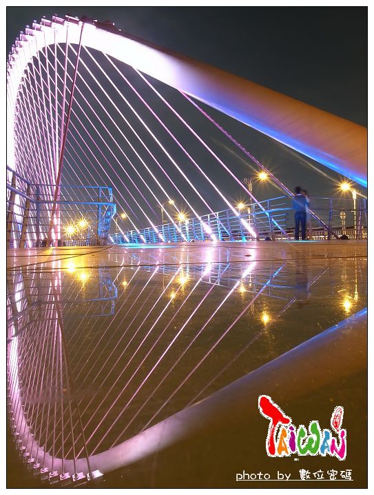 http://i.dcview.tw/gallery/201210/f0401357ea0b4700f3f05815af5dea4b.jpg