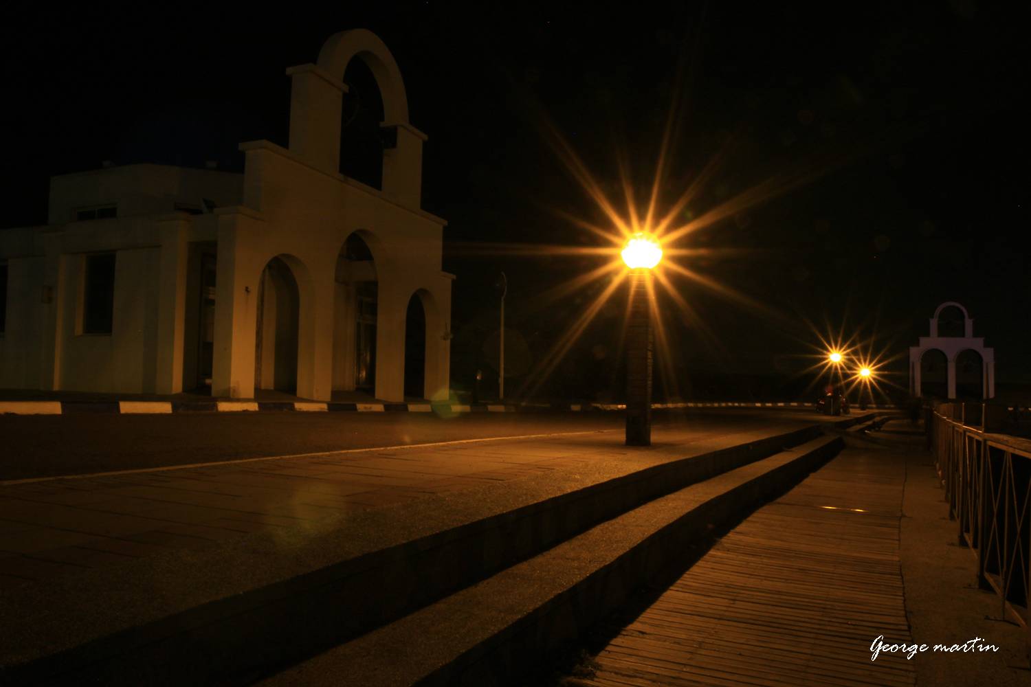 http://i.dcview.tw/gallery/201210/f5d642a4ce3520b358089460c09768f3.jpg