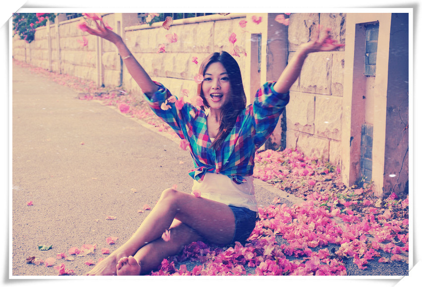 http://i.dcview.tw/gallery/201210/f720a444bca73d3b89136b2375b6cd6a.jpg