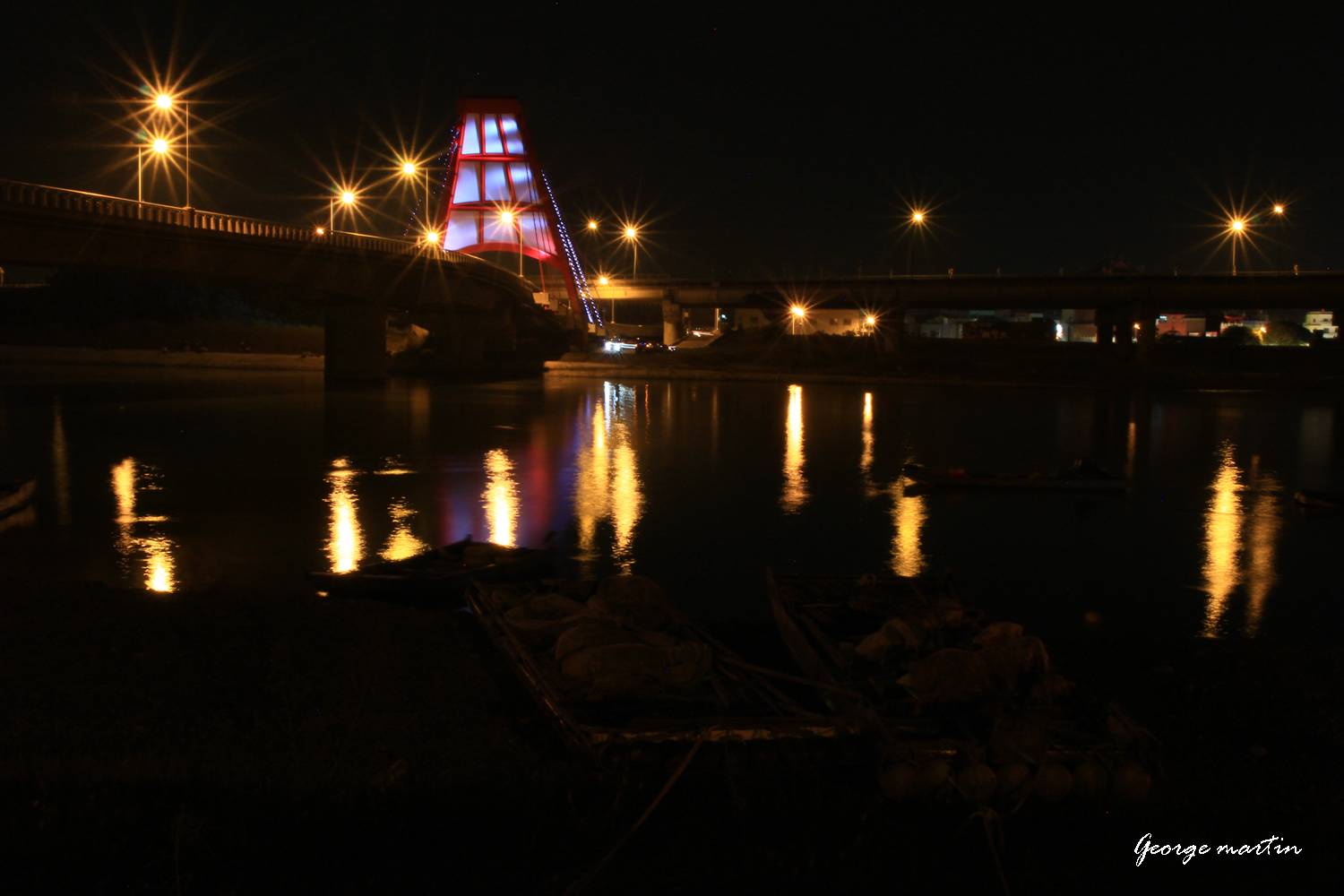http://i.dcview.tw/gallery/201210/fd8e550c9ad9e99ede5ac9b9a4eb83d8.jpg