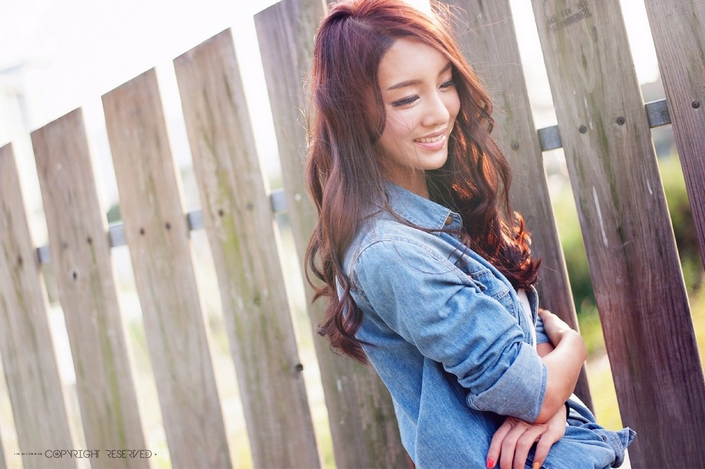 http://i.dcview.tw/gallery/201211/1549ef23009a44f67a5171f8c7777398.jpg