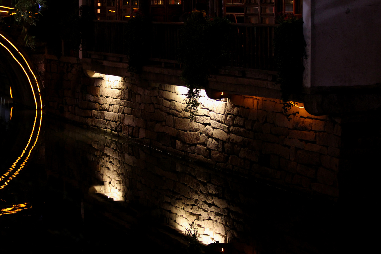 http://i.dcview.tw/gallery/201211/15f595390311c97ca28195f0ab45a559.jpg