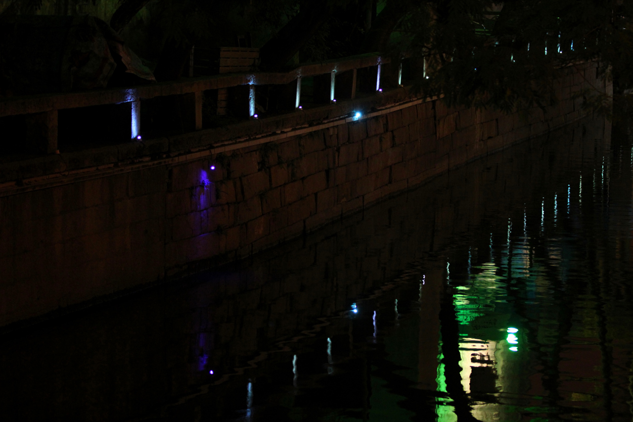 http://i.dcview.tw/gallery/201211/1a9c1812eb41eafa4c0dd7d354b695f6.jpg