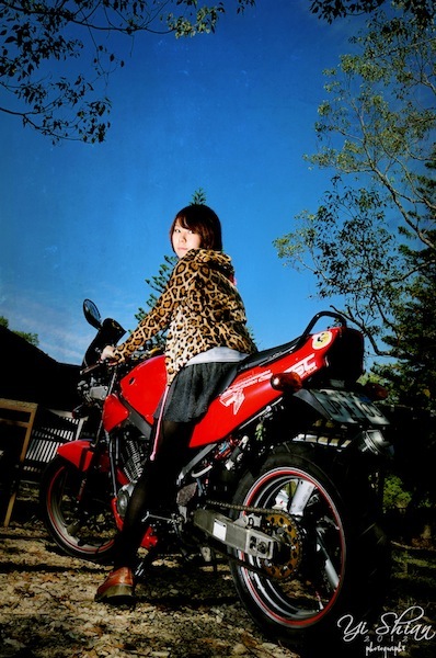 http://i.dcview.tw/gallery/201211/6cb92e4ca0164a93e7628bc0db4ed8ec.jpg