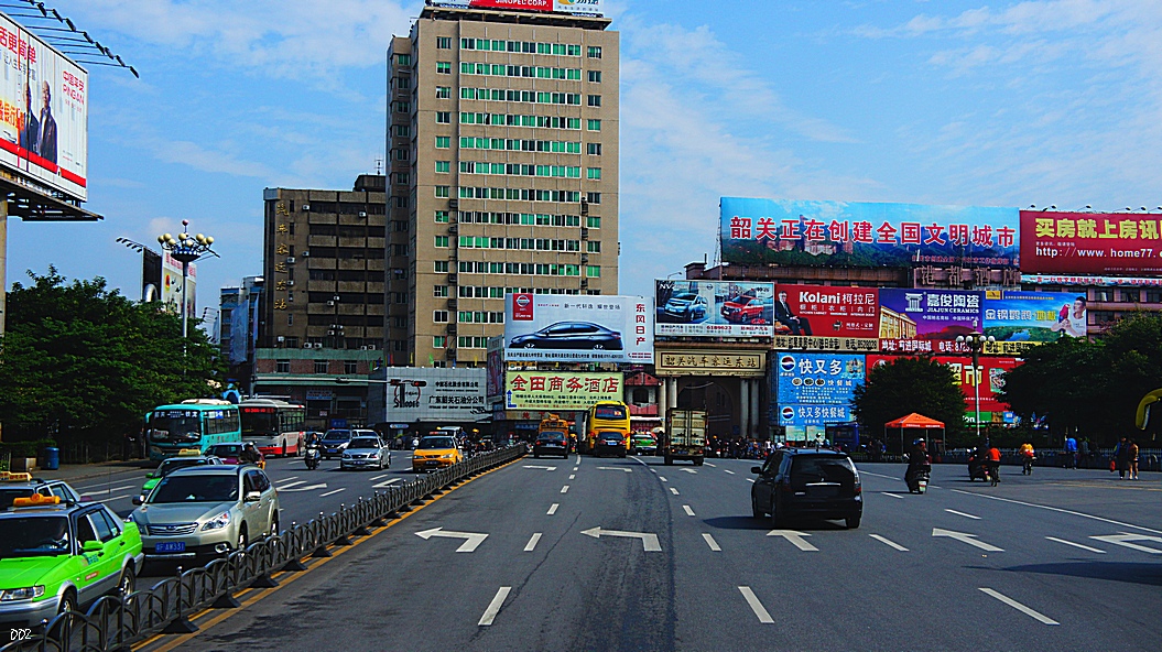 http://i.dcview.tw/gallery/201211/819f0a1c7ce3670e2c486fb4770de4ae.jpg