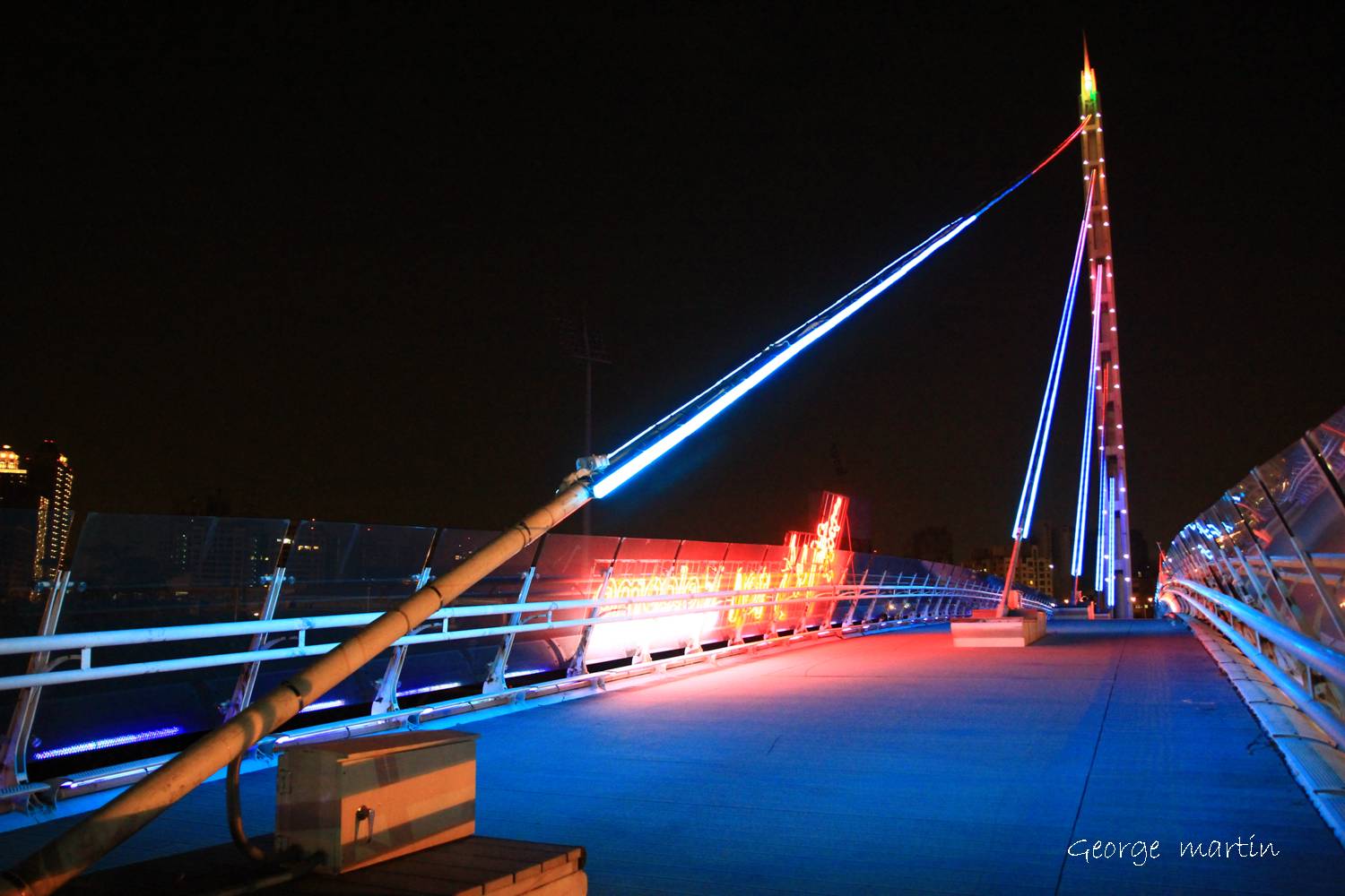 http://i.dcview.tw/gallery/201211/a5aa796d2af904088f1b62e5bc8fabf6.jpg