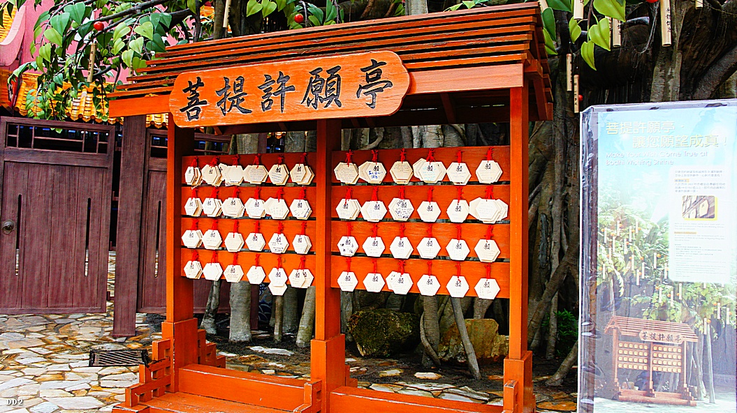 http://i.dcview.tw/gallery/201211/b7805d0ed1fb0a26ff0906869ce49f57.jpg
