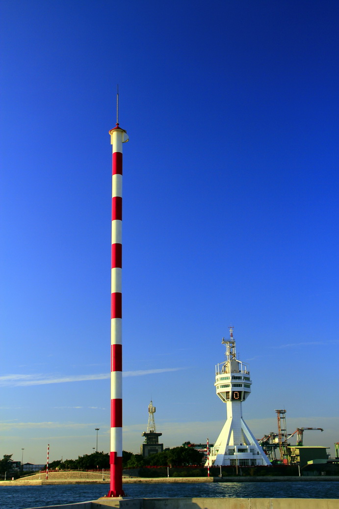 http://i.dcview.tw/gallery/201211/c084905656054fd6a32d089262f12f60.jpg