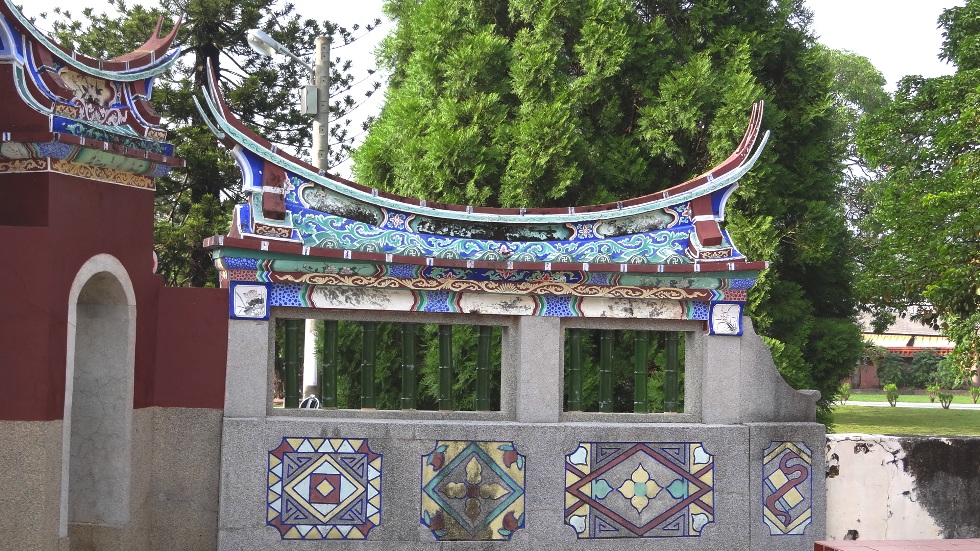 http://i.dcview.tw/gallery/201211/cc86c706f77a7b63c881ef65e280ee2f.jpg