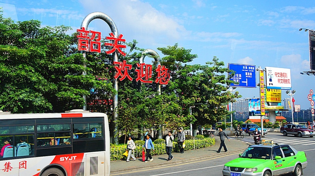 http://i.dcview.tw/gallery/201211/d30a84f7c5a2c204e3440ae2a7ded2f0.jpg