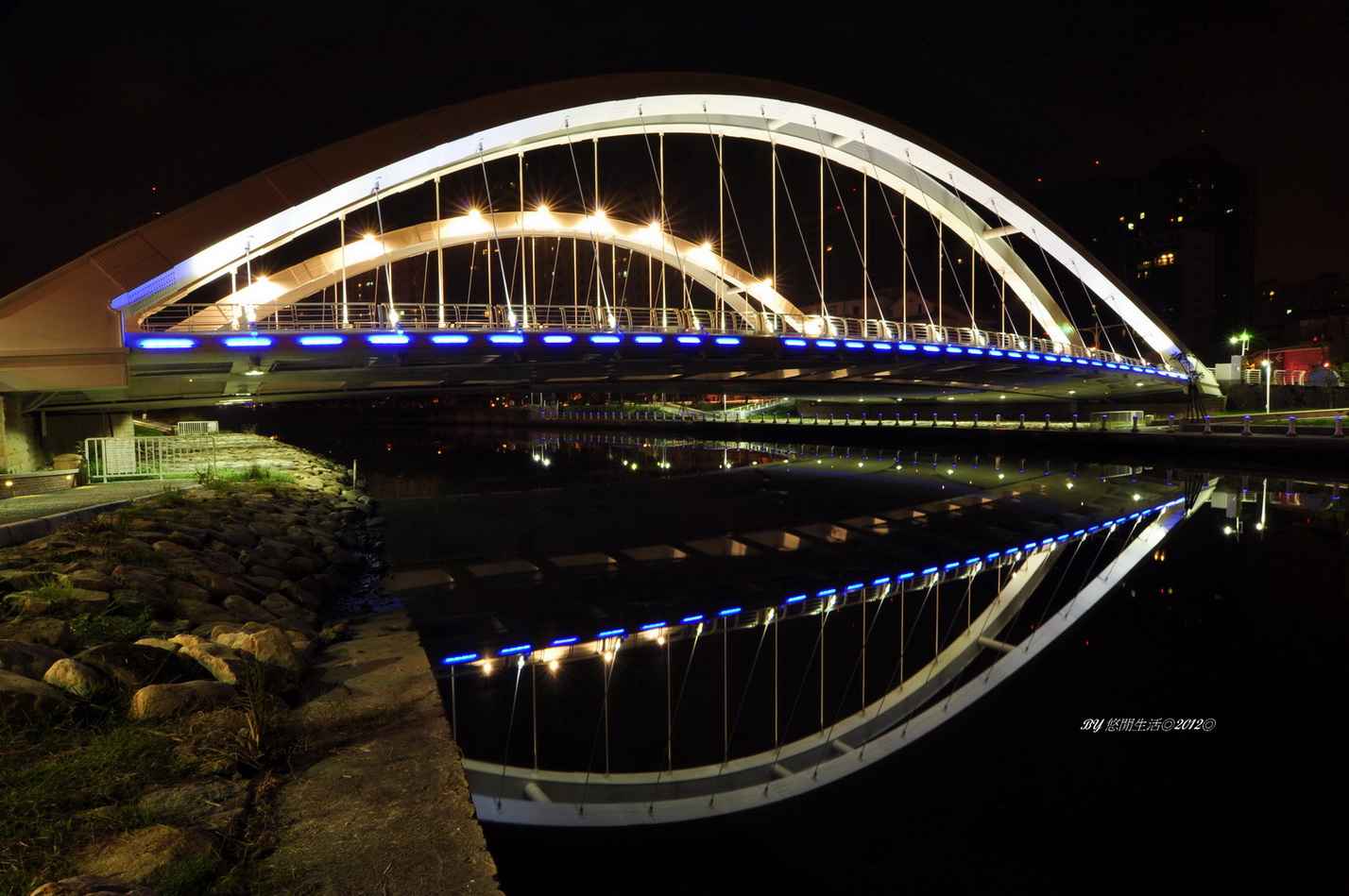 http://i.dcview.tw/gallery/201211/eddba778775cbb19d28397db4b27363c.jpg