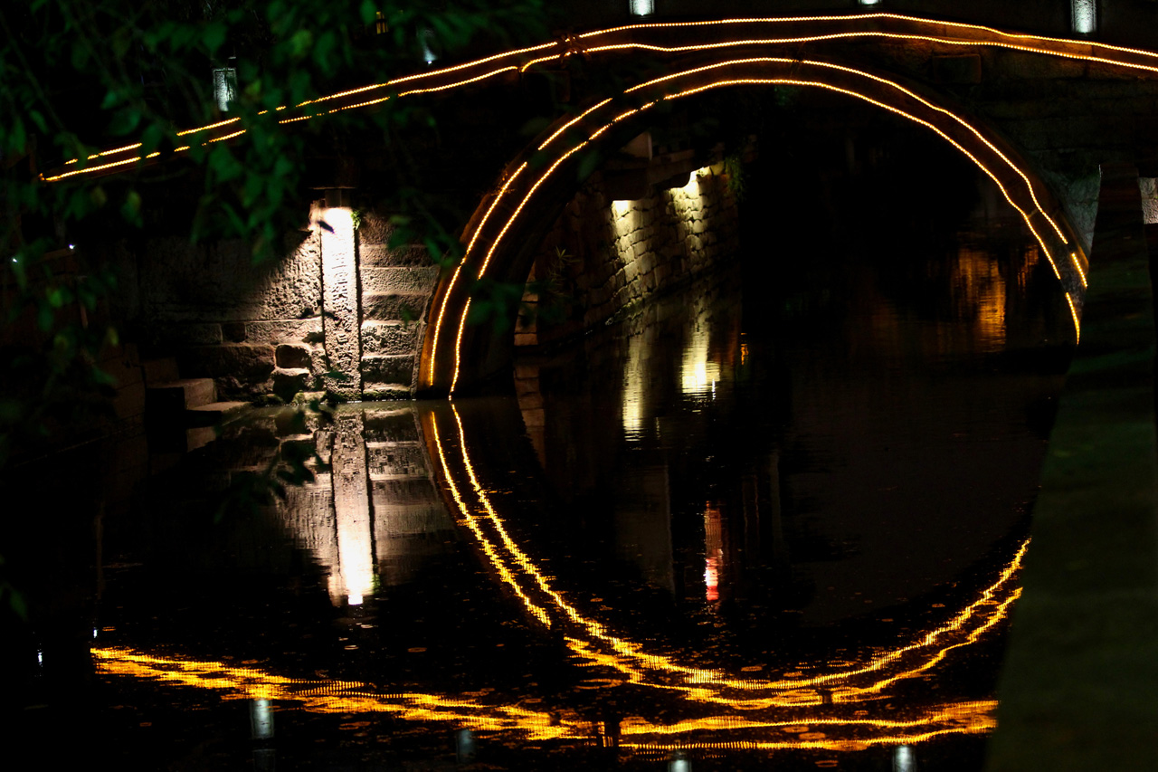 http://i.dcview.tw/gallery/201211/f595b48b23285f9a599da4d77dfbdd8f.jpg