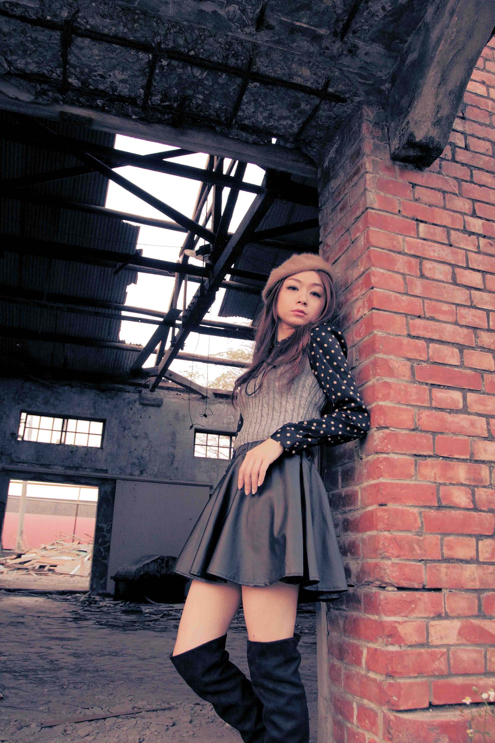 http://i.dcview.tw/gallery/201212/09b79262e3648c6a0deee29168e06257.jpg