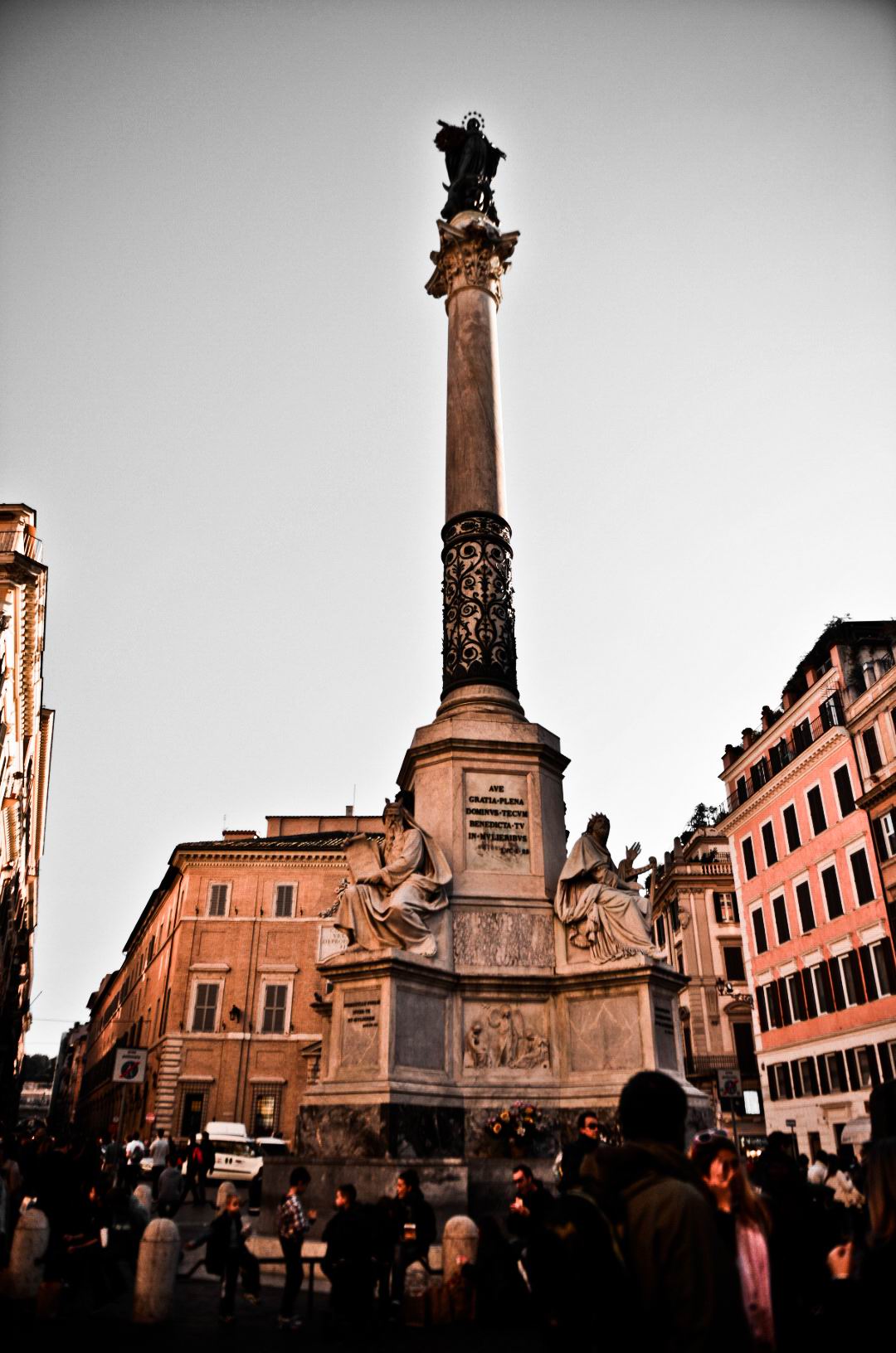 http://i.dcview.tw/gallery/201212/1cfa348d350d0a20b1ab5489400ac6f5.jpg