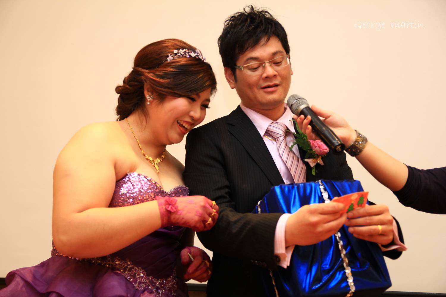 http://i.dcview.tw/gallery/201212/45c33b9d8d5a314756288d24d2b61166.jpg