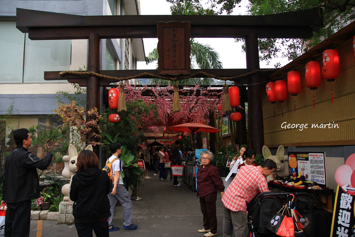http://i.dcview.tw/gallery/201212/801f16d9734f4f618f7a0b0b16cb5084.jpg