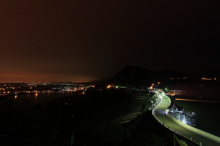 http://i.dcview.tw/gallery/201212/91957a7909cccd3c7fd99676e4724acc.jpg