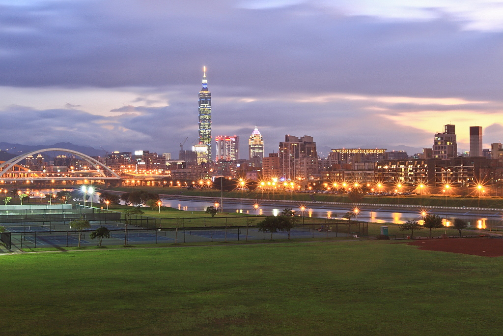 http://i.dcview.tw/gallery/201212/ab9a335f361db058129951f2c2381210.jpg