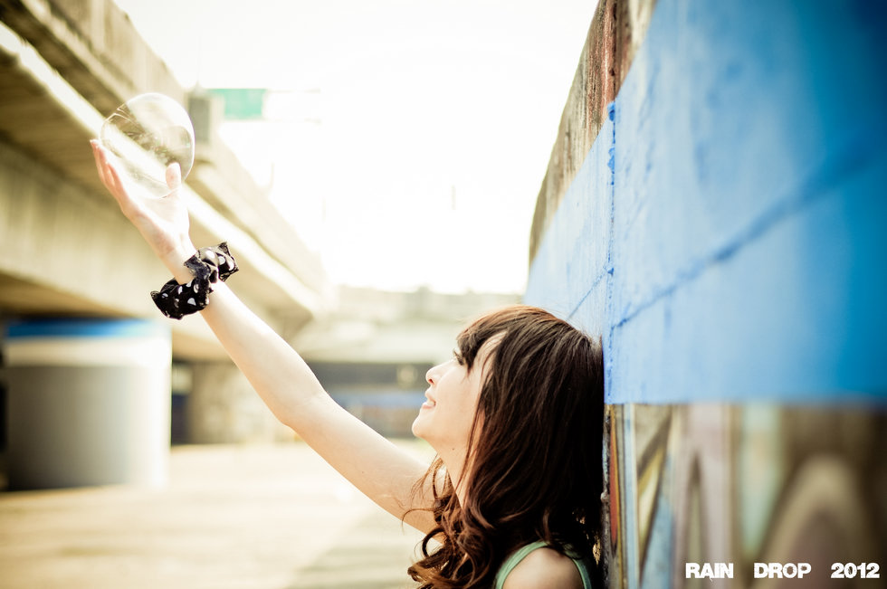 http://i.dcview.tw/gallery/201212/c734f06f83992d27b5bf4da42c3344a1.jpg