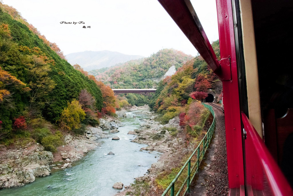 http://i.dcview.tw/gallery/201212/d41f54ef8e3a0e798434eabc6ff7ff10.jpg