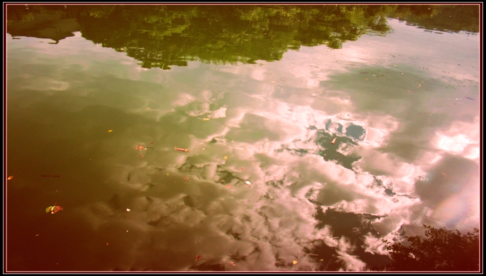 http://i.dcview.tw/gallery/201212/d7184bdf2beff733903c3ba31efa32f1.jpg
