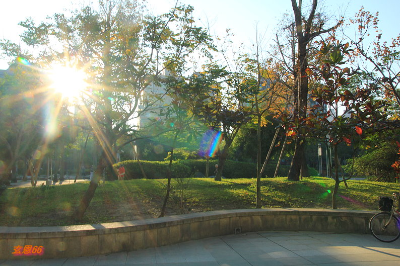 http://i.dcview.tw/gallery/201301/830142f10916a55ed1205d07f8c98196.jpg