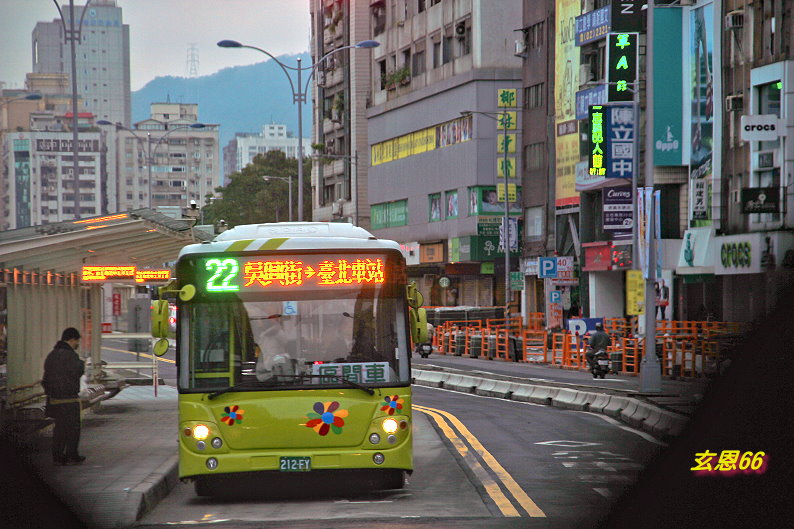 http://i.dcview.tw/gallery/201301/c1286255fb6fc3318f7946069f4c83fc.jpg