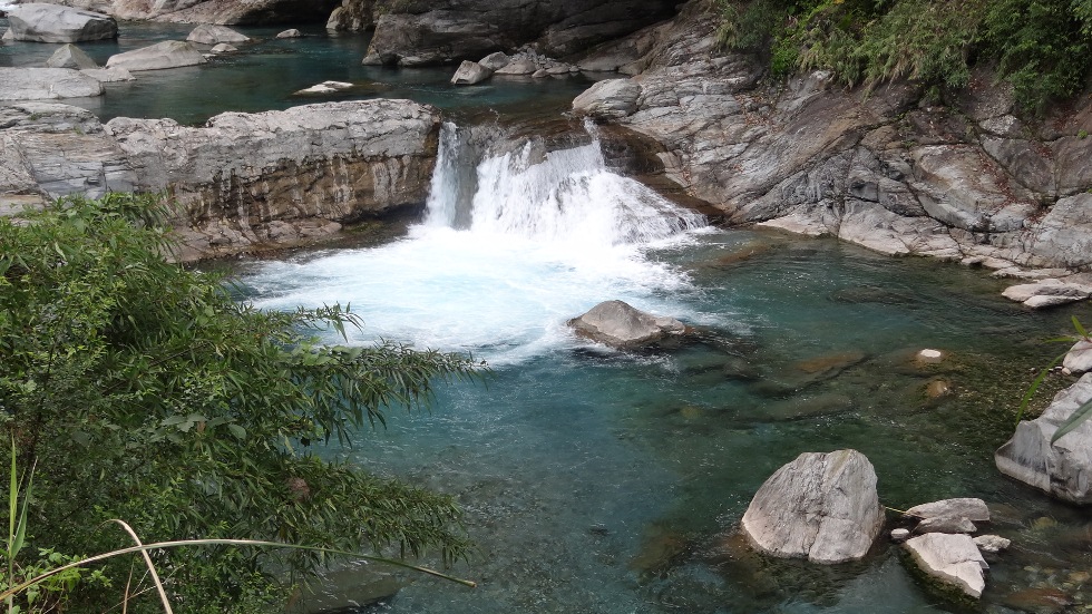 http://i.dcview.tw/gallery/201301/edfd38700d0cda2a42e1b5f4413ea2b0.jpg