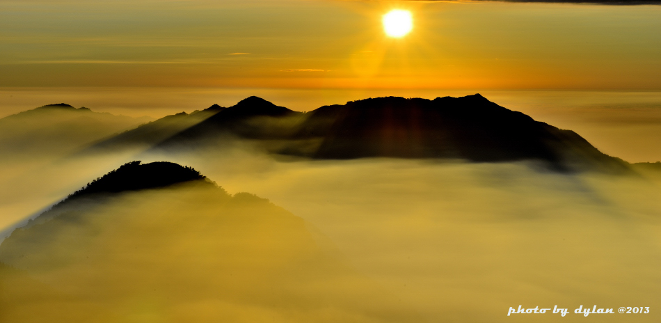 http://i.dcview.tw/gallery/201302/04692f3fead8b2e97d837facff3e7cad.jpg