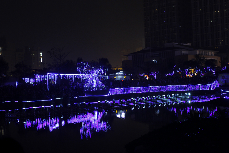 http://i.dcview.tw/gallery/201302/2010d97627fe5fd4c4f4f9361ca956fa.jpg