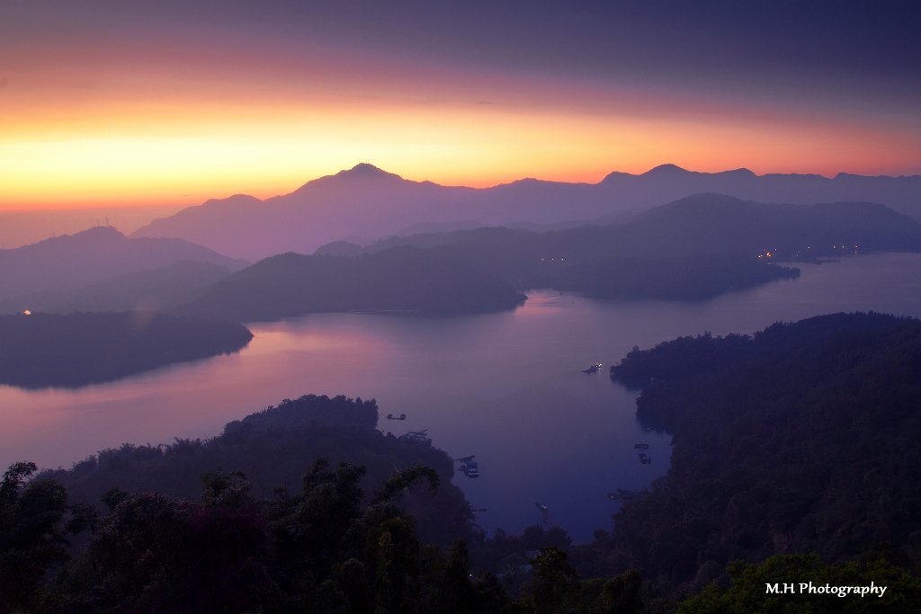 http://i.dcview.tw/gallery/201302/2edf1c93c820d14282eb15ff66c5ecbe.jpg