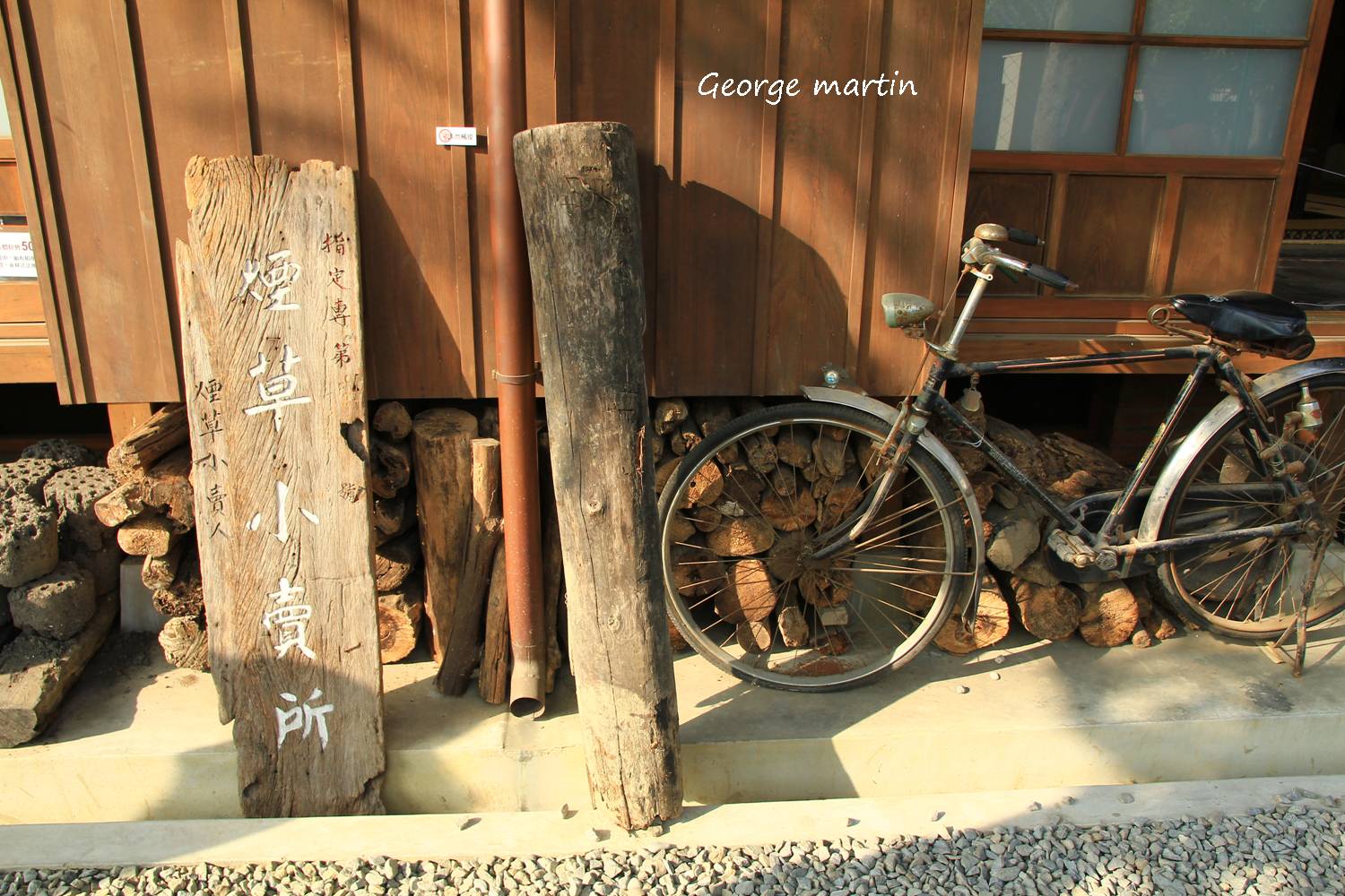http://i.dcview.tw/gallery/201302/354483e1f048ff006ce8651a631ee9b9.jpg