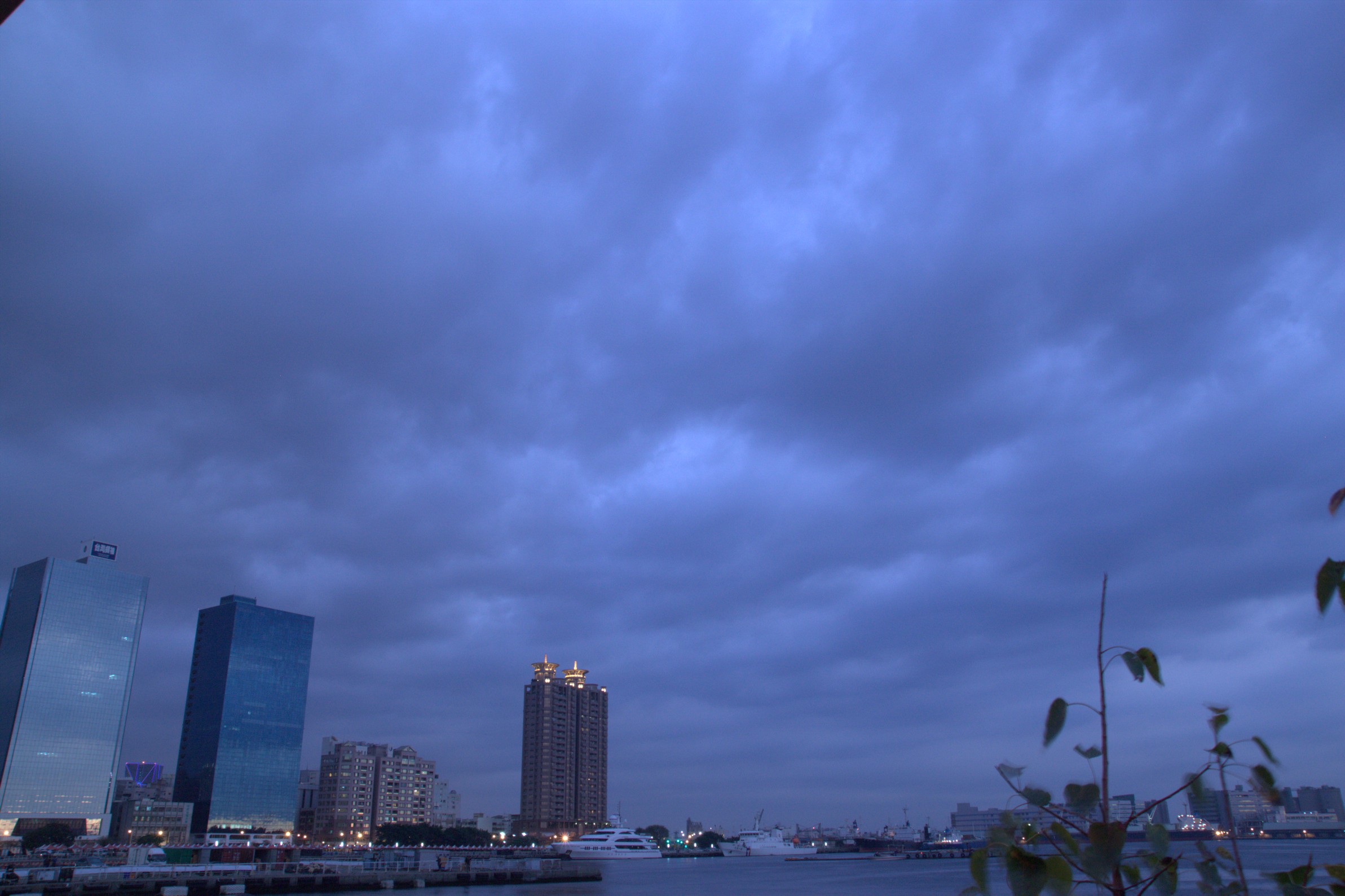 http://i.dcview.tw/gallery/201302/39cae9ffaf034d6cc59e9f1abf3b3b41.jpg