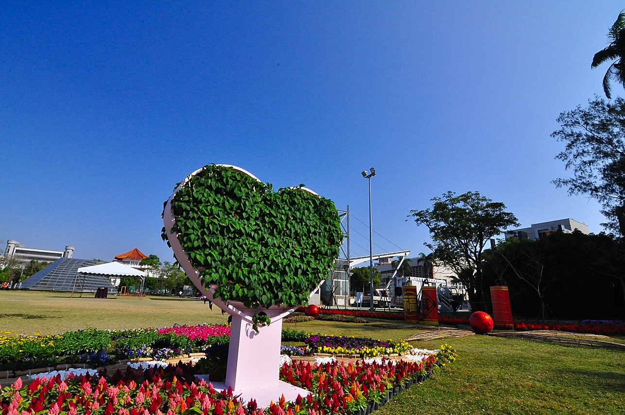http://i.dcview.tw/gallery/201302/618887eb05908c20428364bcfd4b0763.jpg