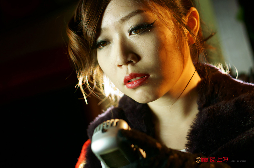 http://i.dcview.tw/gallery/201302/6956f78ba13f41fbc8cc85a825ebb815.jpg